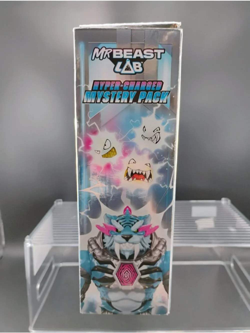 MrBeast Lab Hyper-Charged Mystery Pack Glow-In-The-Dark Set